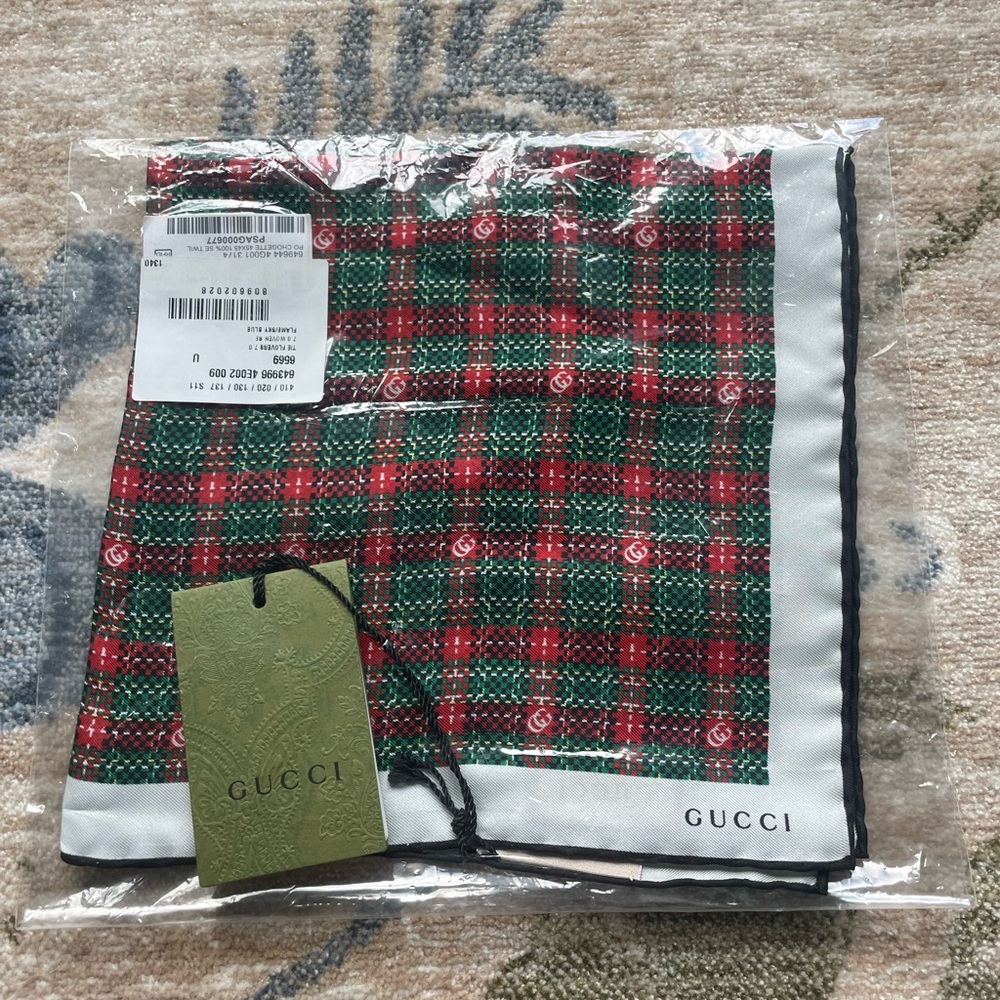 NWT Gucci Green & Red Plaid Silk Scarf Twill